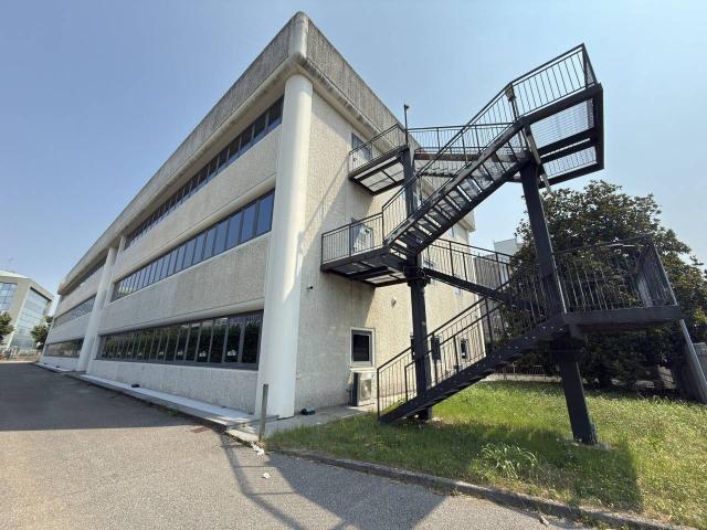 Ufficio in vendita a Ronco, Cernusco Sul Naviglio