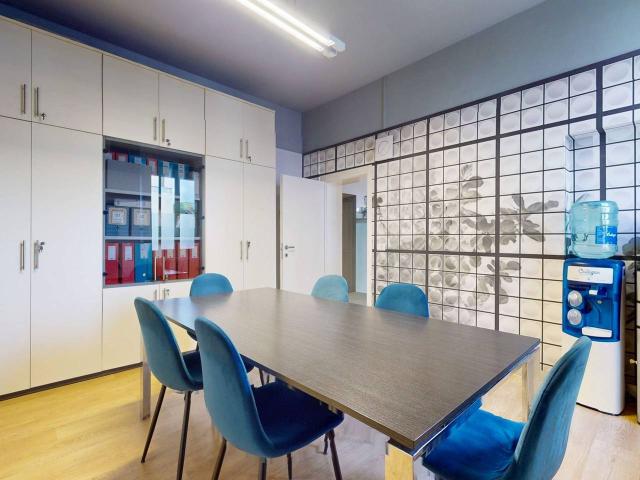 Ufficio in vendita a Cervia, Reggio Emilia