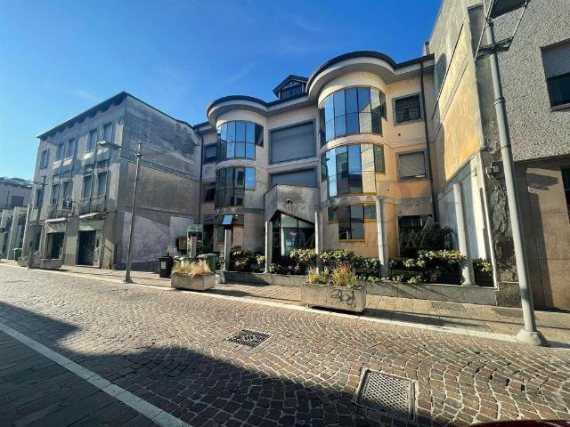 Ufficio in vendita a Molinello, Cesano Maderno