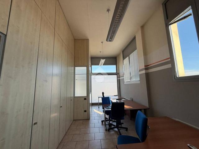 Ufficio in vendita a Unione dei comuni Valle del Savio, Cesenà