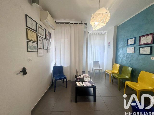 Ufficio in vendita a Chivasso, Torino
