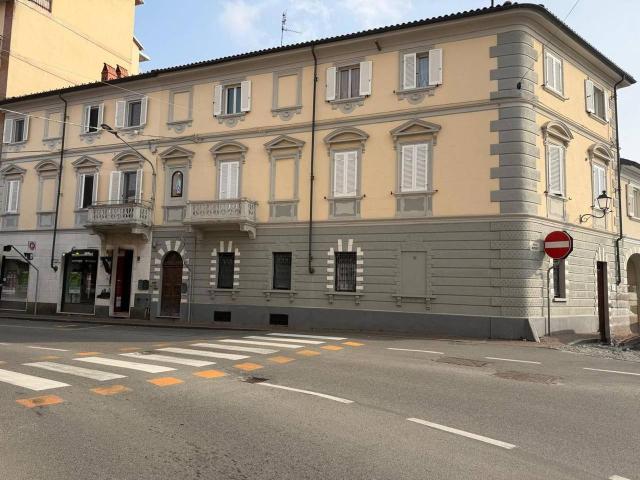 Ufficio in vendita a Piemonte, Vercelli