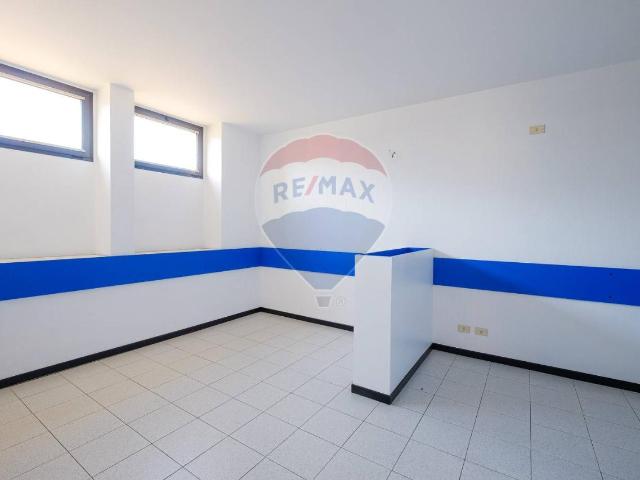 Ufficio in vendita a Cisano Bergamasco, Lombardia