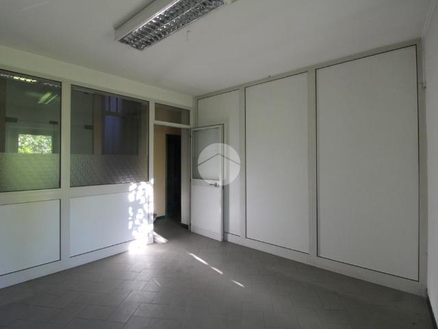 Ufficio in vendita a Coccaglio, Lombardia