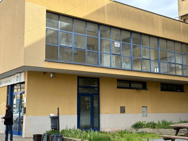 Ufficio in vendita a Colli al Metauro, Marche