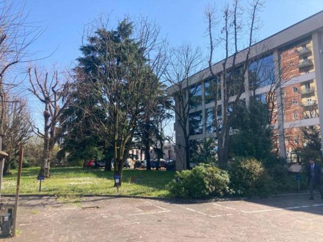 Ufficio in vendita a San Giuliano Monzese, Cologno Monzese