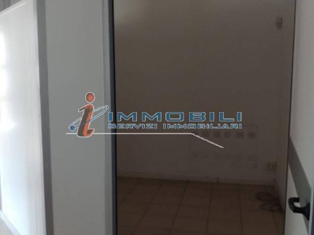 Ufficio in vendita a Concorezzo, Lombardia