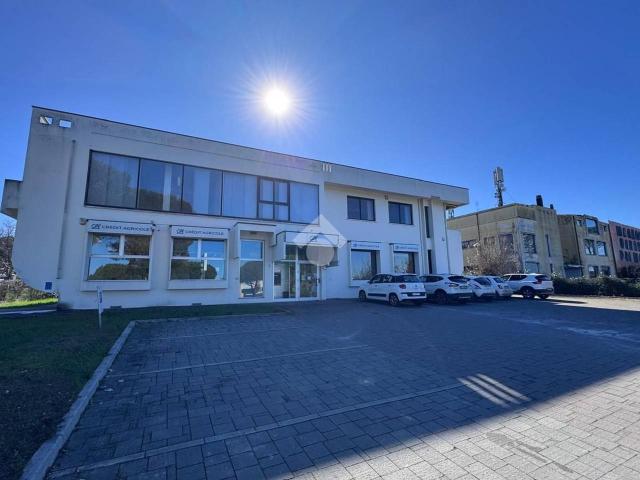 Ufficio in vendita a Cerasolo Ausa, Coriano