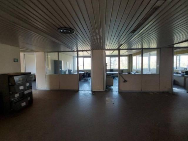 Ufficio in vendita a Cornate D'adda, Lombardia