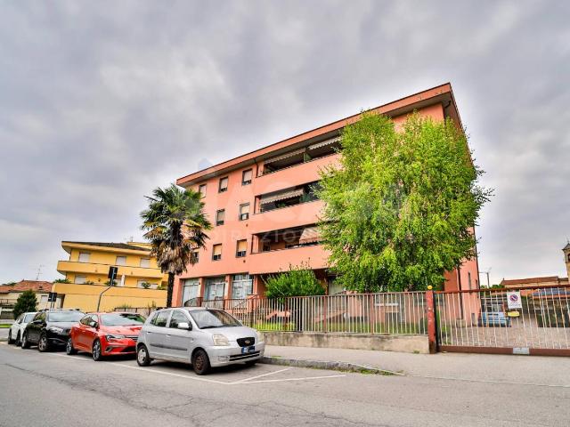 Ufficio in vendita a Cornate D'adda, Lombardia