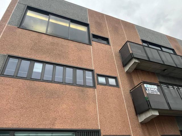 Ufficio in vendita a Quartiere Giorgella, Corsico