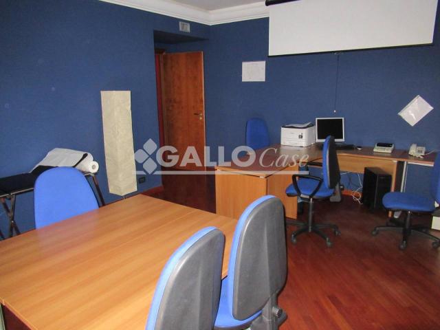 Ufficio in vendita a Quartiere Tribunale, Calabria