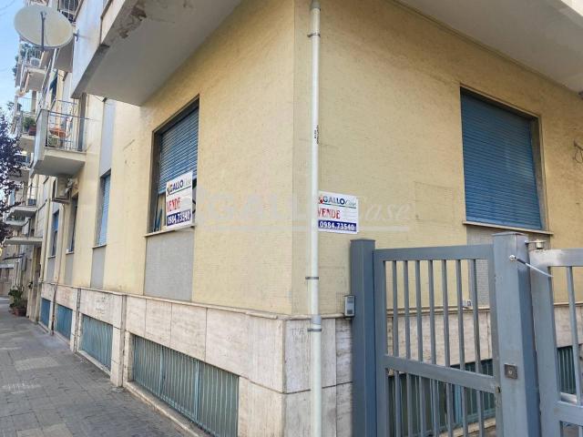 Ufficio in vendita a Popilia, Calabria