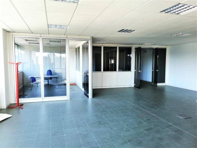 Ufficio in vendita a Curno, Lombardia