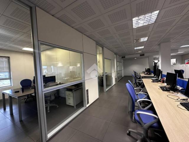 Ufficio in vendita a Ex Autobianchi, Desio