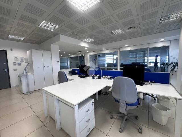 Ufficio in vendita a Ex Gavazzi, Desio