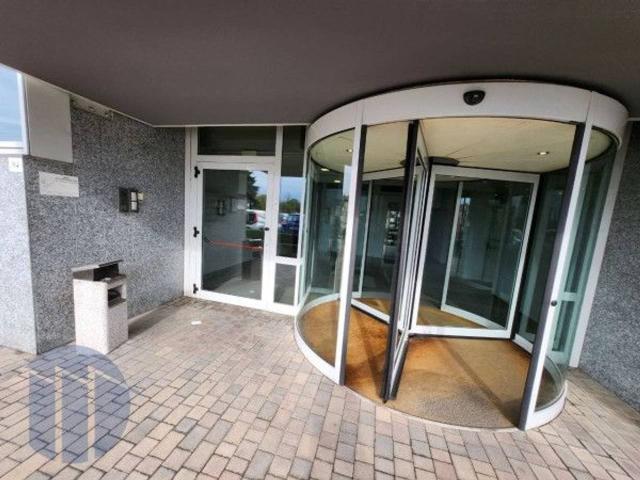 Ufficio in vendita a Ex Gavazzi, Desio