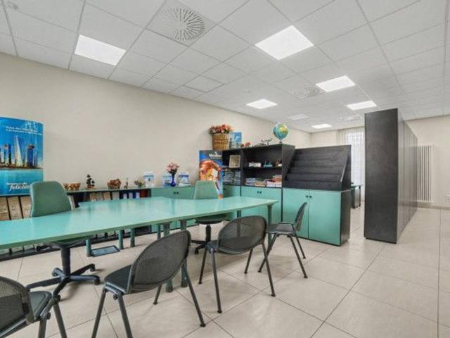 Ufficio in vendita a Unione della Romagna Faentina, Faenza