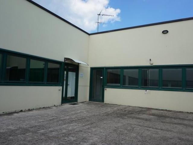 Ufficio in vendita a Marche, Ancona