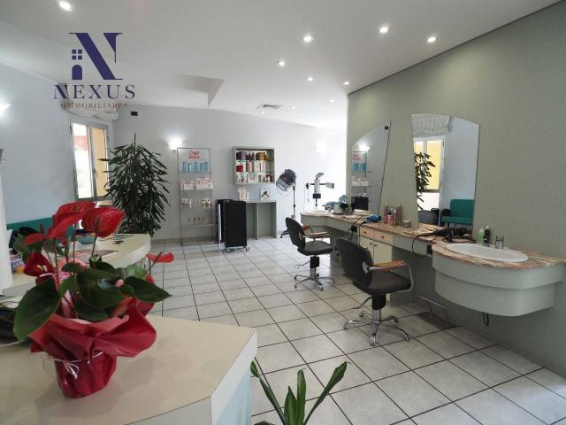 Ufficio in vendita a San Lazzaro, Marche