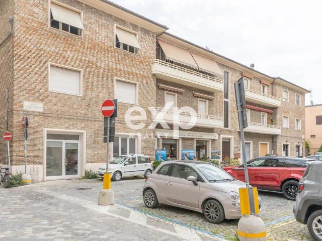 Ufficio in vendita a Centro storico, Marche