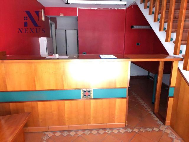 Ufficio in vendita a Centro storico, Marche