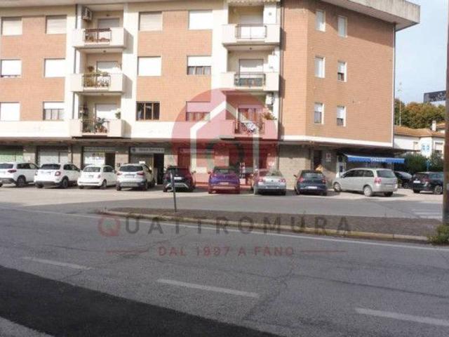 Ufficio in vendita a Vallato, Fano