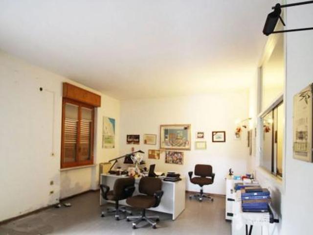 Ufficio in vendita a Marche, Pesaro E Urbino