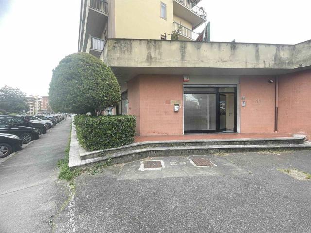 Ufficio in vendita a Quartiere 4, Firenze