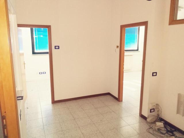 Ufficio in vendita a Quartiere 3, Firenze
