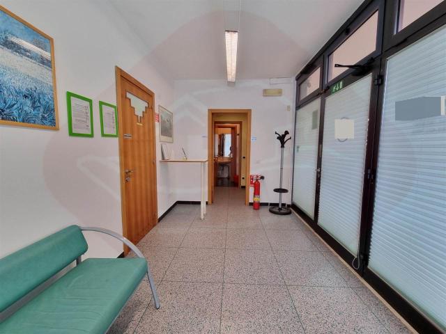 Ufficio in vendita a Quartiere 1, Firenze