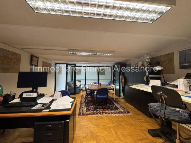 Ufficio in vendita a Quartiere 2, Firenze