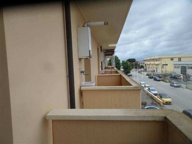 Ufficio in vendita a Follonica, Toscana