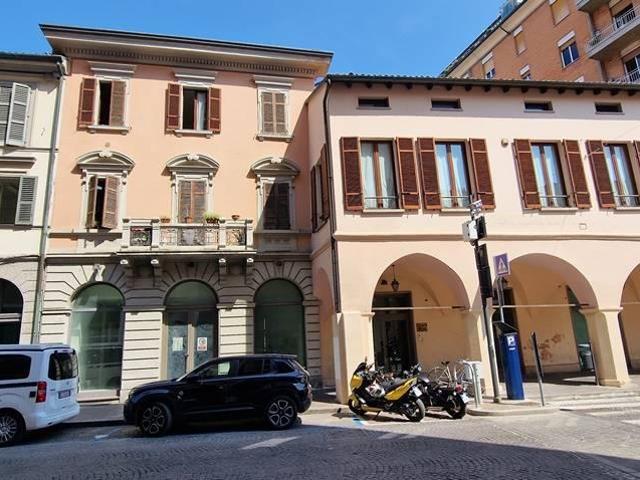 Ufficio in vendita a Unione di Comuni della Romagna Forlivese, Quattro