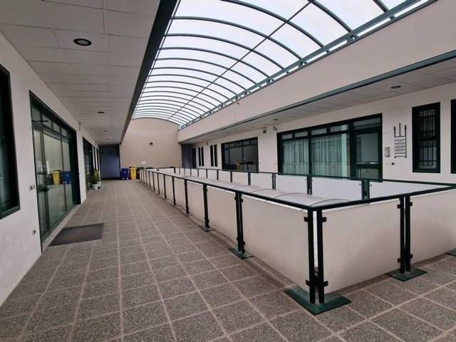 Ufficio in vendita a Unione di Comuni della Romagna Forlivese, Quattro
