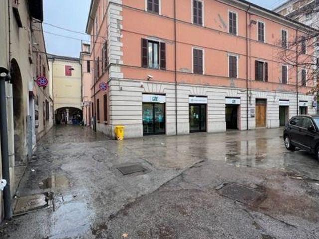 Ufficio in vendita a Unione di Comuni della Romagna Forlivese, Quattro