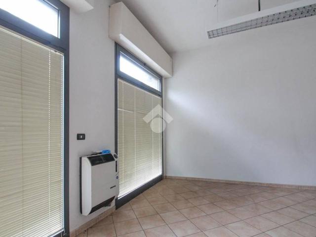 Ufficio in vendita a Unione dei comuni del Distretto Ceramico, Formigine