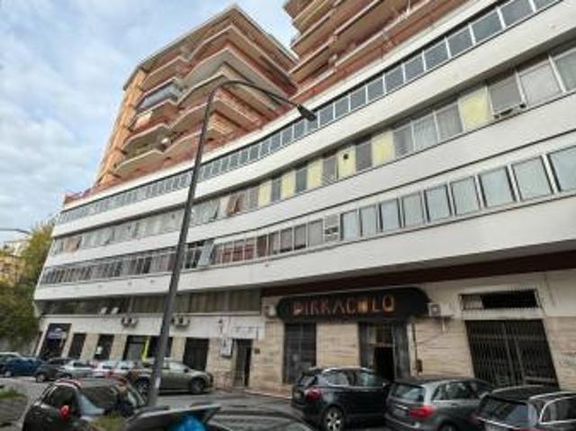 Ufficio in vendita a Frosinone, Lazio