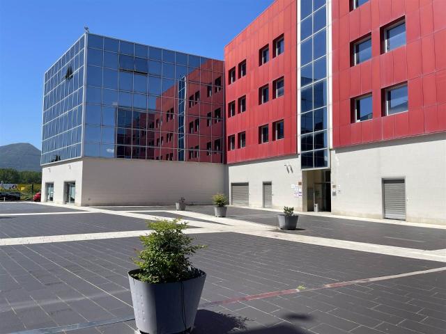 Ufficio in vendita a Frosinone, Lazio