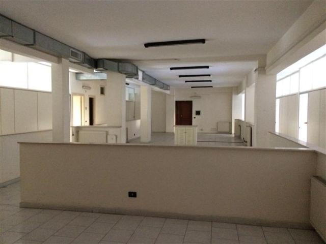 Ufficio in vendita a Centro Storico, Frosinone