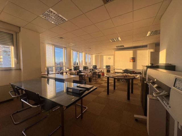 Ufficio in vendita a Centro, Gallarate
