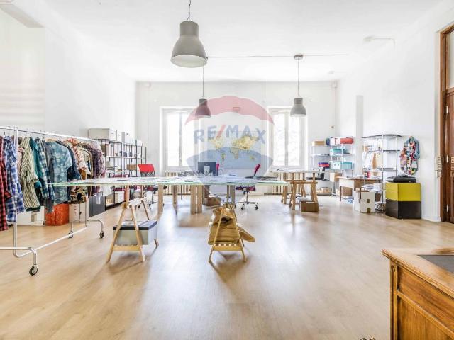 Ufficio in vendita a Arnate, Gallarate