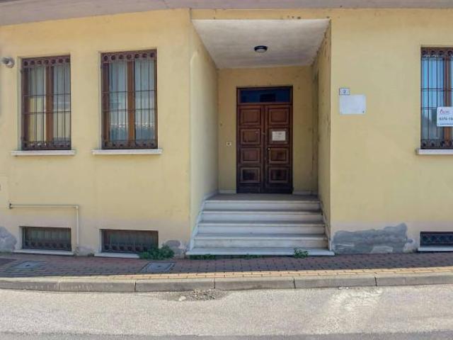 Ufficio in vendita a Gambara, Lombardia