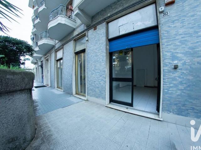 Ufficio in vendita a Medio Levante, Serra Riccò