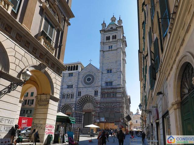Ufficio in vendita a Centro Est, Serra Riccò