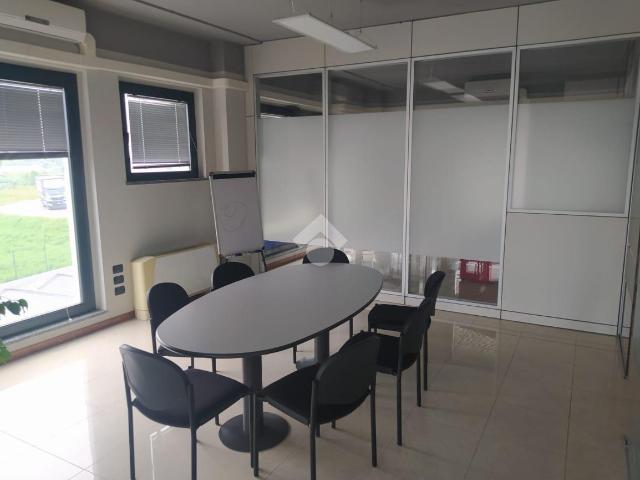 Ufficio in vendita a Gorlago, Lombardia