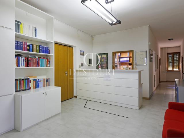 Ufficio in vendita a Centro, Monte Argentario