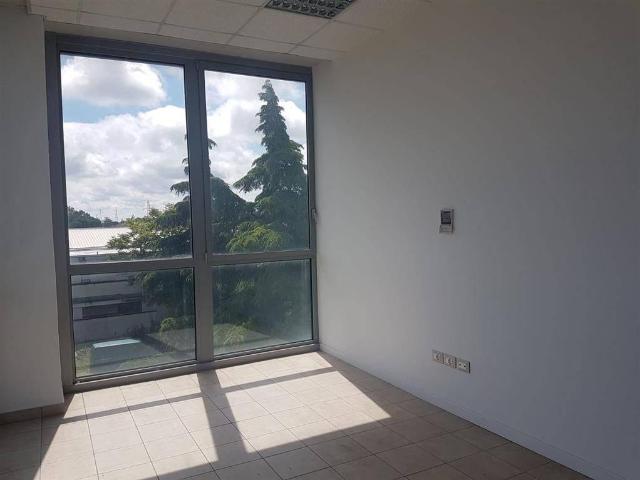 Ufficio in vendita a Nuovo Circondario Imolese, Imola