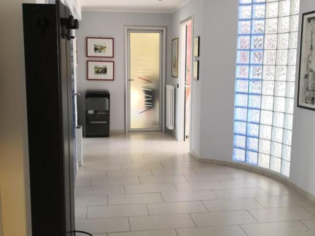 Ufficio in vendita a San Lazzaro, Isernia