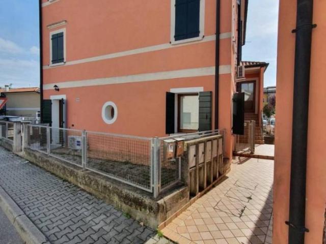 Ufficio in vendita a Istrana, Veneto